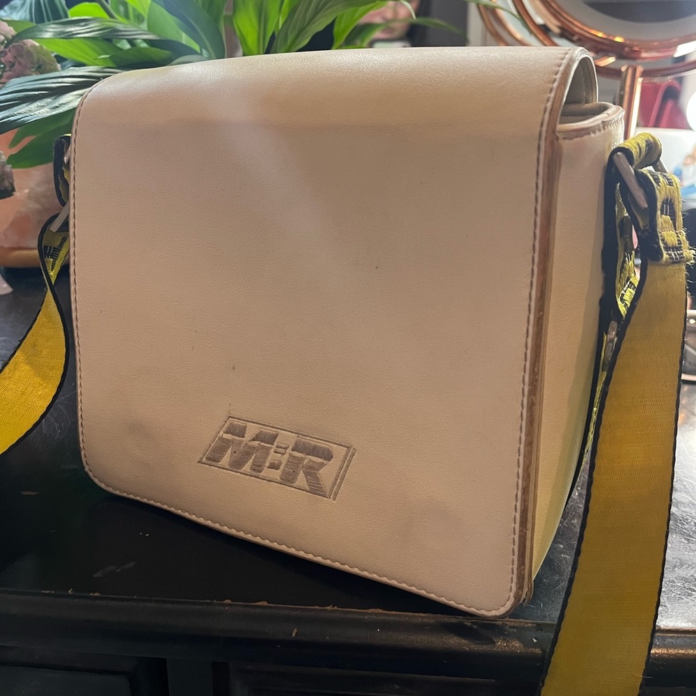 Misstress Rocks 'FANTASTICAL' white cross body bag - Picture 7 of 11